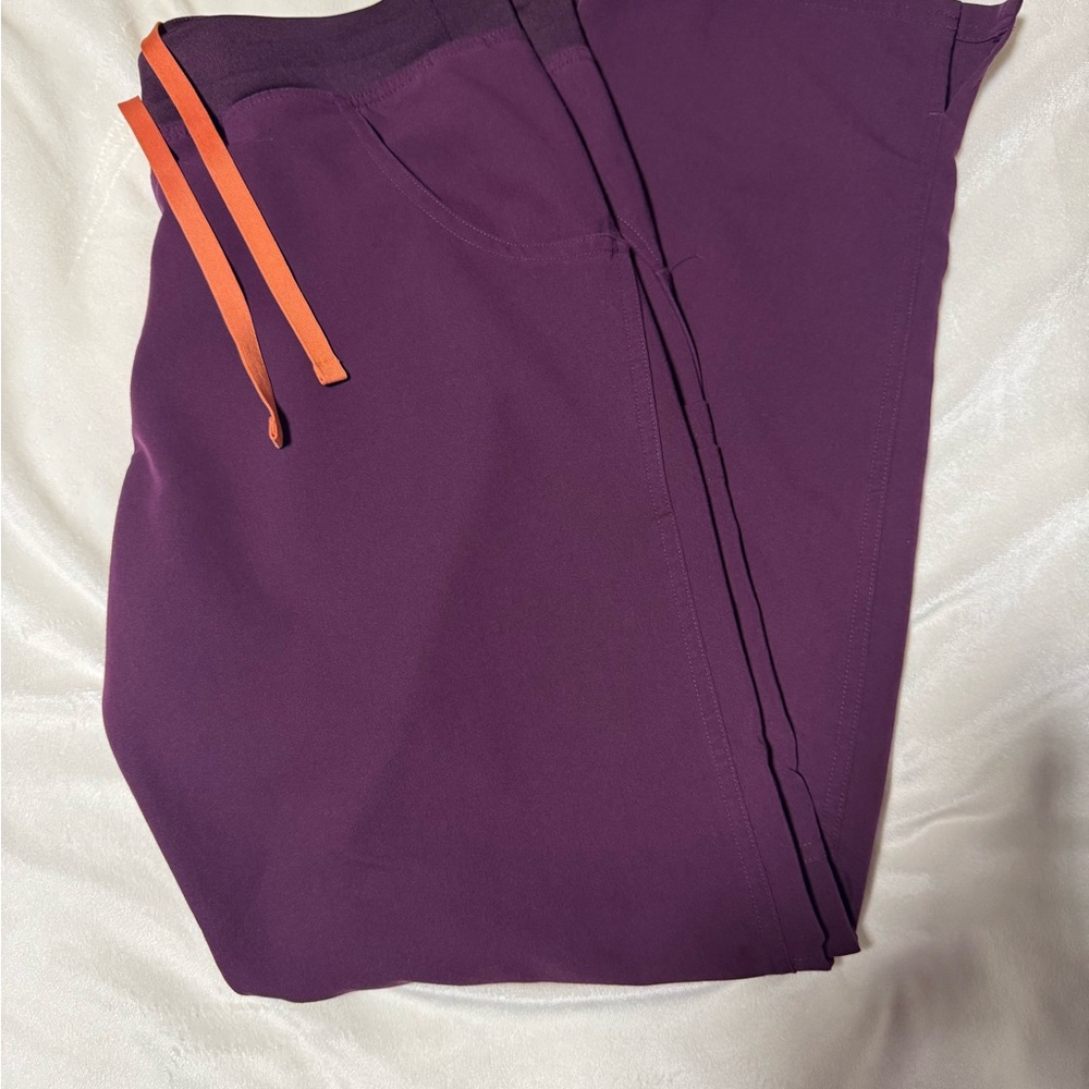 Figs Deep Purple Kade bottoms L